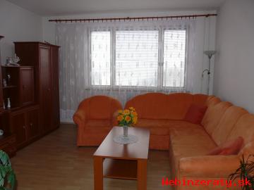 3 izb.  byt s lodiou - Zlat Moravce