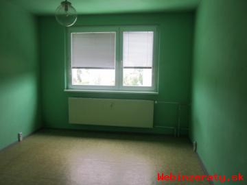 32. 000 eur - Byt 3+1 s balknom, 72 m2,