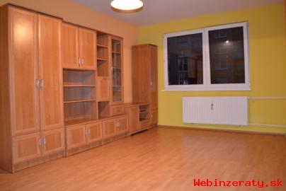 3 izbov byt s balknom, ul.  oltsovej