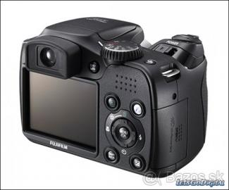 Fuji finepix S5700