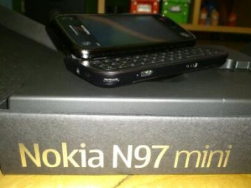 Predam nokia n97 mini 8gb