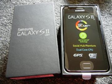 Apple iPhone 4S 64GB, Samsung Galaxy S2