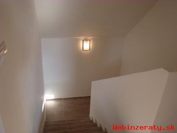 NOVOSTAVBA 5-izbovho modernho RD. 