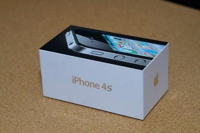 Apple iPhone 4S 32GB = = = = $400