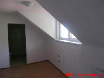 Prenjom podkrovn 1-izbov byt 30 m2