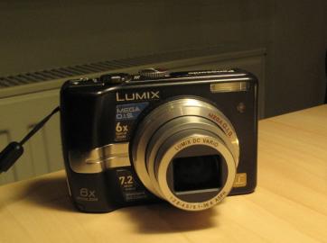 Predm Panasonic LUMIX DMC-LZ7 Kompakt