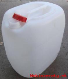30L ist plastov kanister na vodu