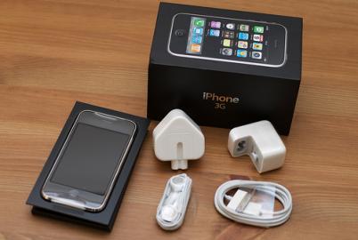 FOR SALE : Brand New Apple iPhone 4G 32G