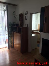 Predm dvojgarsonku de luxe na Vavilovov